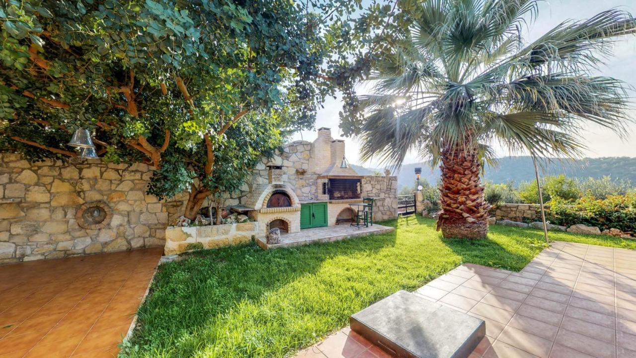 Meliades Villa Agia Marina (Crete)